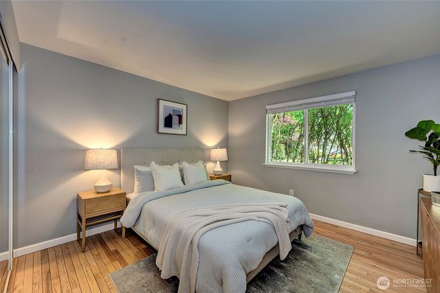 12815 98th Place NE, Kirkland, WA 98034