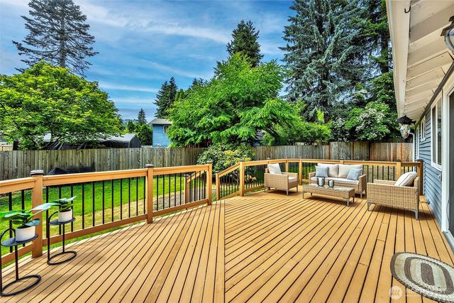12815 98th Place NE, Kirkland, WA 98034