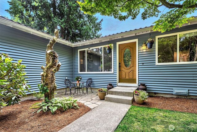 12815 98th Place NE, Kirkland, WA 98034