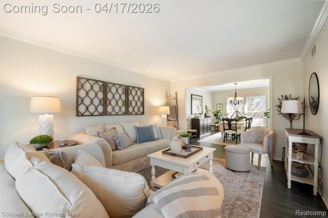 8983 Quail Circle, Plymouth, MI 48170