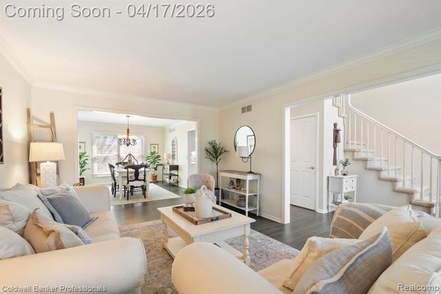 8983 Quail Circle, Plymouth, MI 48170