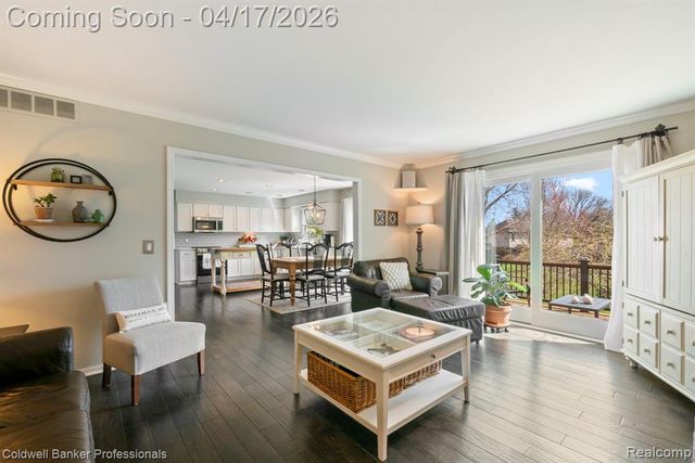 8983 Quail Circle, Plymouth, MI 48170