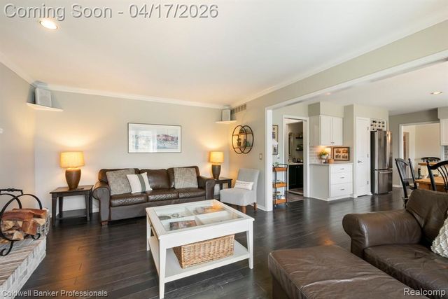 8983 Quail Circle, Plymouth, MI 48170