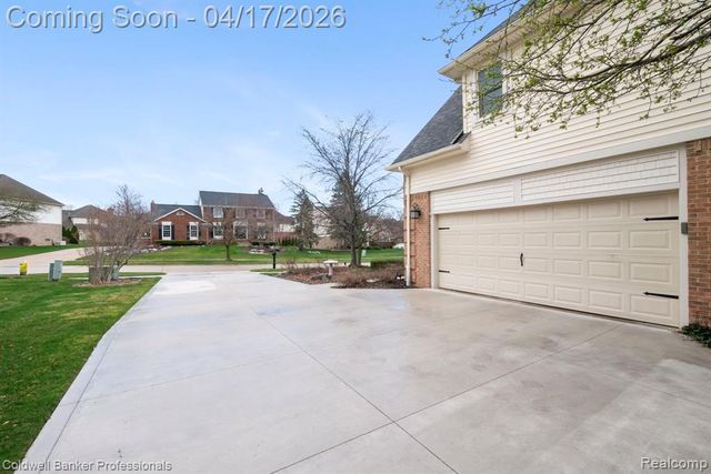 8983 Quail Circle, Plymouth, MI 48170