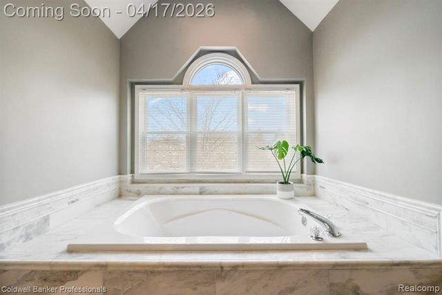 8983 Quail Circle, Plymouth, MI 48170