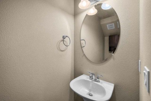 61704 Marigold Lane, Bend, OR 97702