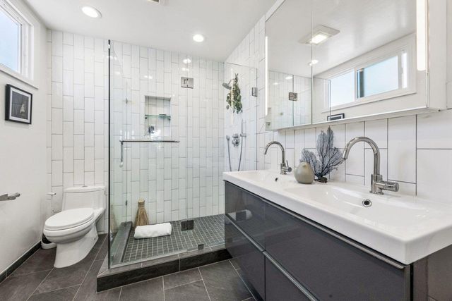 368 Northgate Avenue, Daly City, CA 94015