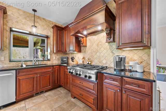 61151 Palomino Court, Lyon Charter Township, MI 48178