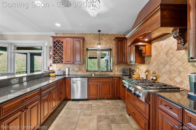 61151 Palomino Court, Lyon Charter Township, MI 48178