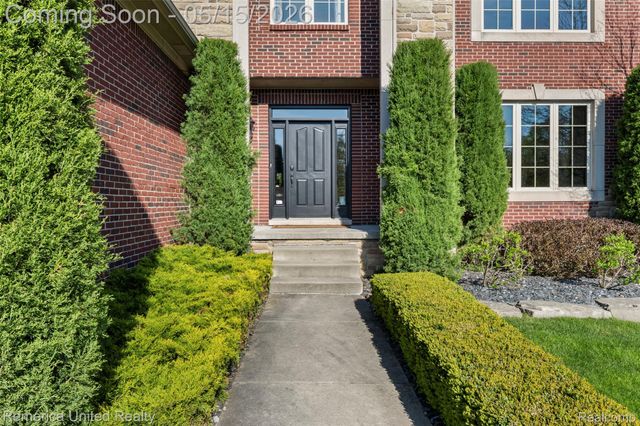 61151 Palomino Court, Lyon Charter Township, MI 48178