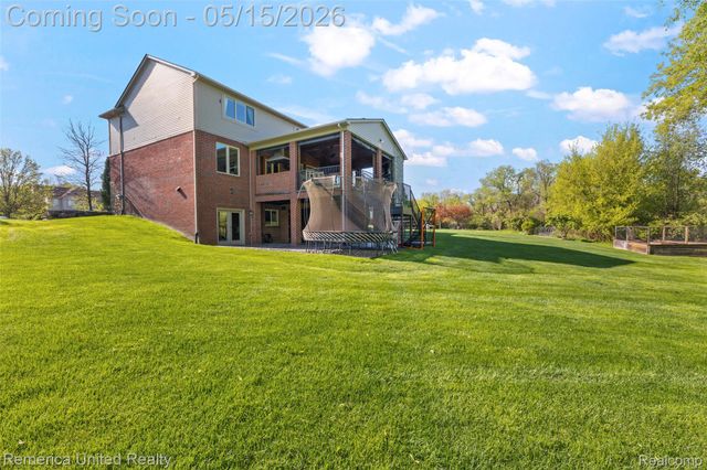 61151 Palomino Court, Lyon Charter Township, MI 48178