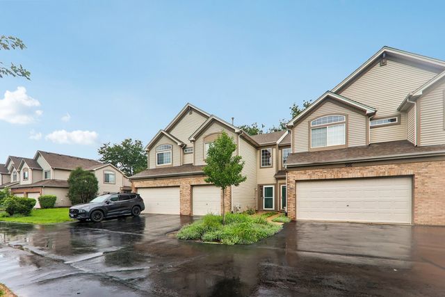 984 Parkhill Circle, Aurora, IL 60502