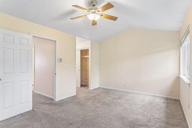 984 Parkhill Circle, Aurora, IL 60502