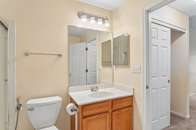984 Parkhill Circle, Aurora, IL 60502