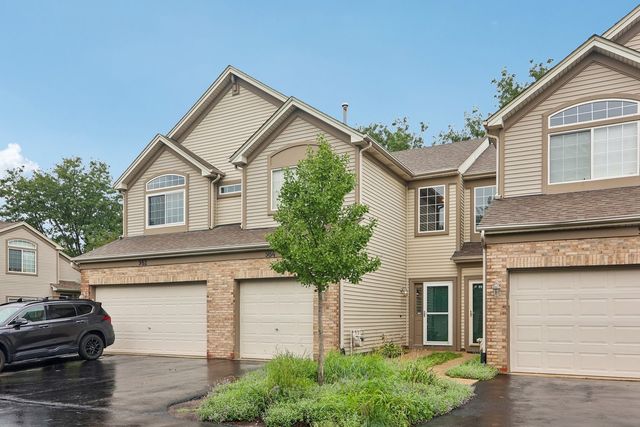 984 Parkhill Circle, Aurora, IL 60502