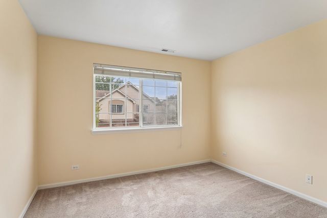 984 Parkhill Circle, Aurora, IL 60502