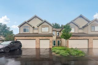 984 Parkhill Circle, Aurora, IL 60502