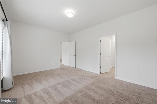 697 RIVANNA RUN, Falling Waters, WV 25419