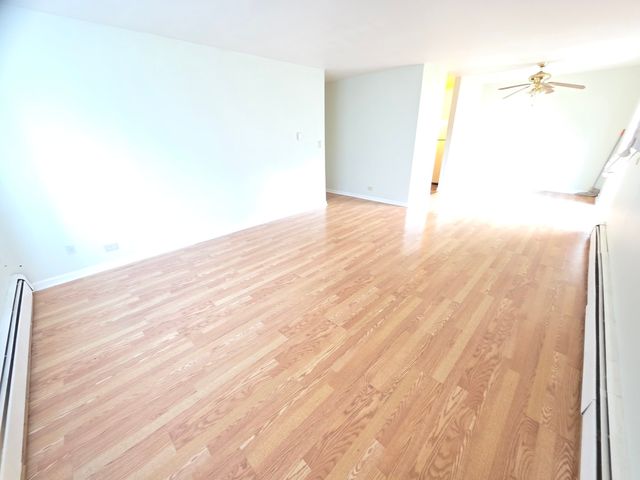 1475 Rebecca Drive 102, Hoffman Estates, IL 60169