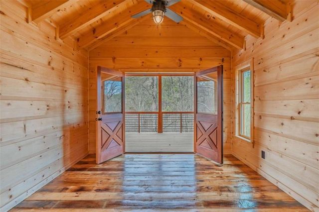 138 Rhondas Way, Ellijay, GA 30540