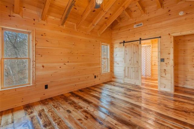 138 Rhondas Way, Ellijay, GA 30540