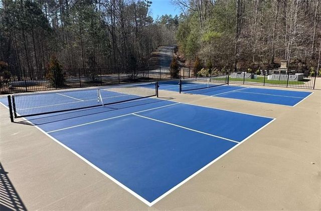 138 Rhondas Way, Ellijay, GA 30540