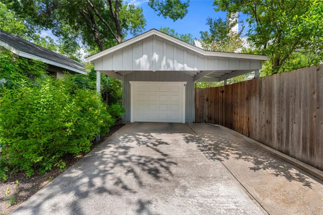 1701 W 33rd ST, Austin, TX 78703
