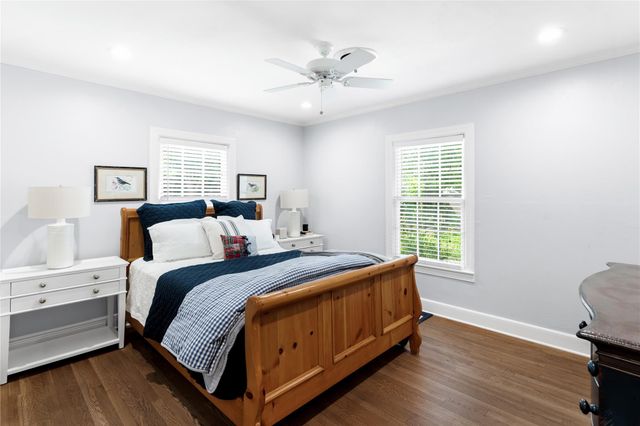 1701 W 33rd ST, Austin, TX 78703