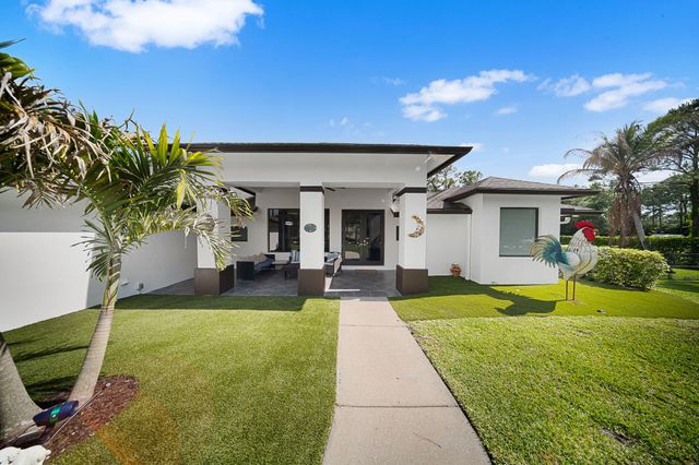 17148 78th Road N, The Acreage, FL 33470