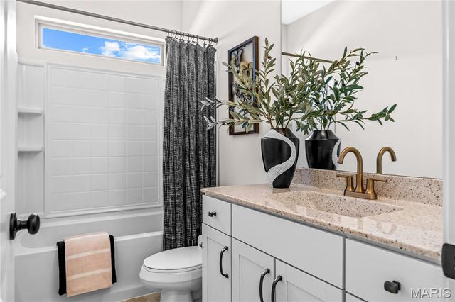 213 Westleigh Court, O'fallon, MO 63385