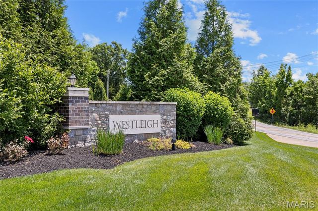 213 Westleigh Court, O'fallon, MO 63385