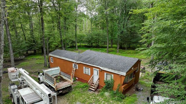 181 Oakridge Road, Greenfield Park, NY 12435