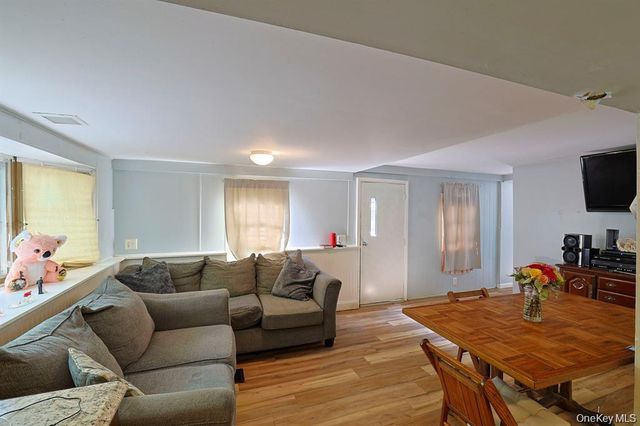 181 Oakridge Road, Greenfield Park, NY 12435