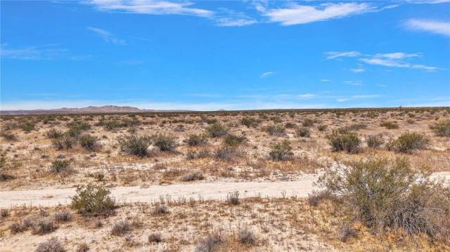 0 C, Adelanto, CA 92301