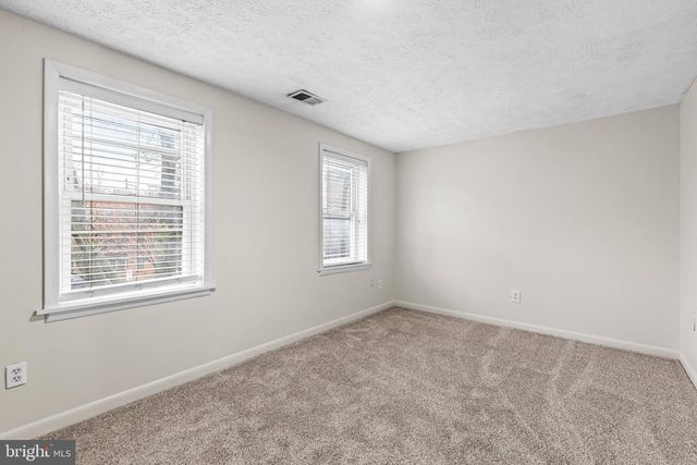 2214 FLEET ST, Baltimore, MD 21231