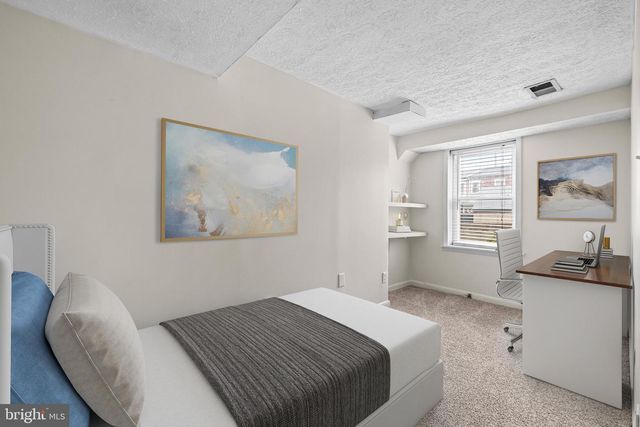 2214 FLEET ST, Baltimore, MD 21231