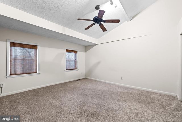 2214 FLEET ST, Baltimore, MD 21231