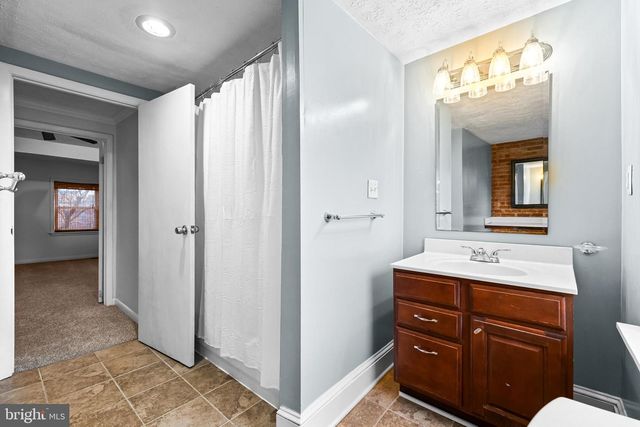 2214 FLEET ST, Baltimore, MD 21231