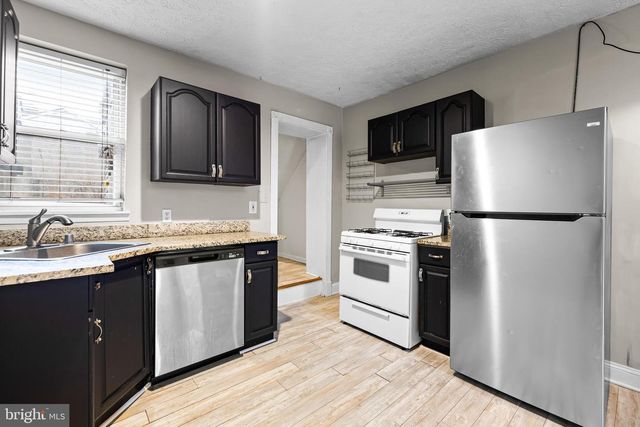 2214 FLEET ST, Baltimore, MD 21231