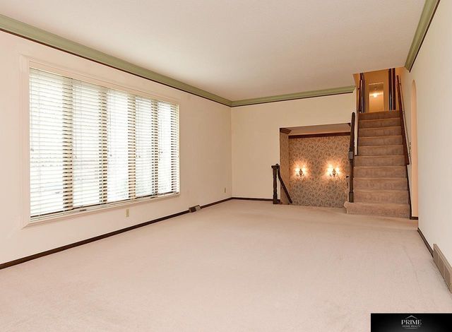 1022 S 217 Avenue, Omaha, NE 68022