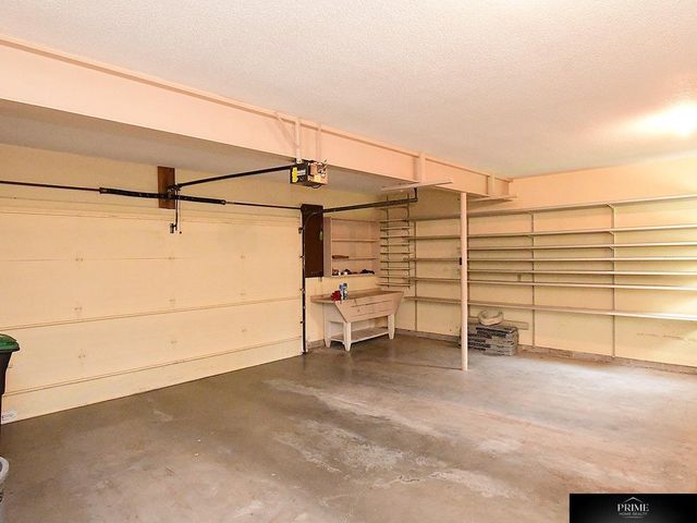 1022 S 217 Avenue, Omaha, NE 68022