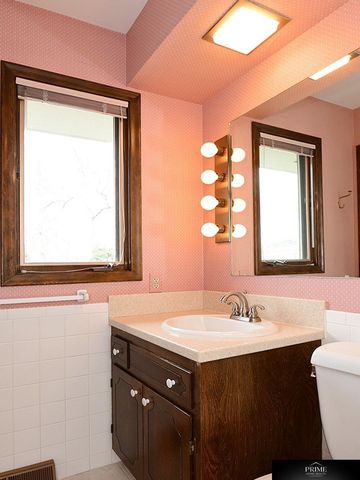 1022 S 217 Avenue, Omaha, NE 68022