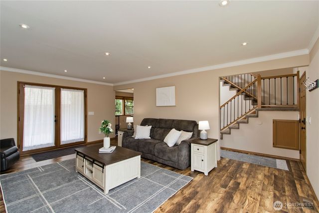 20008 SE 267th Place, Covington, WA 98042