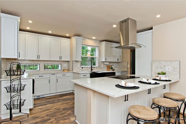 20008 SE 267th Place, Covington, WA 98042