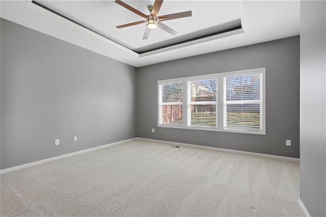 907 Englewood Drive, Kearney, MO 64060