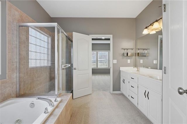 907 Englewood Drive, Kearney, MO 64060