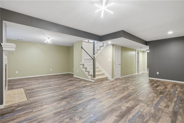 907 Englewood Drive, Kearney, MO 64060