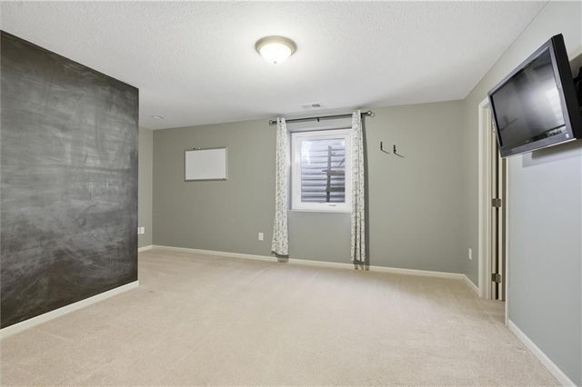 907 Englewood Drive, Kearney, MO 64060