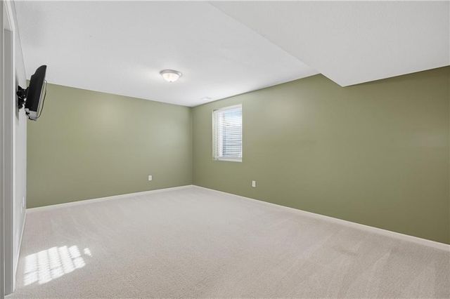 907 Englewood Drive, Kearney, MO 64060