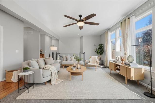 907 Englewood Drive, Kearney, MO 64060